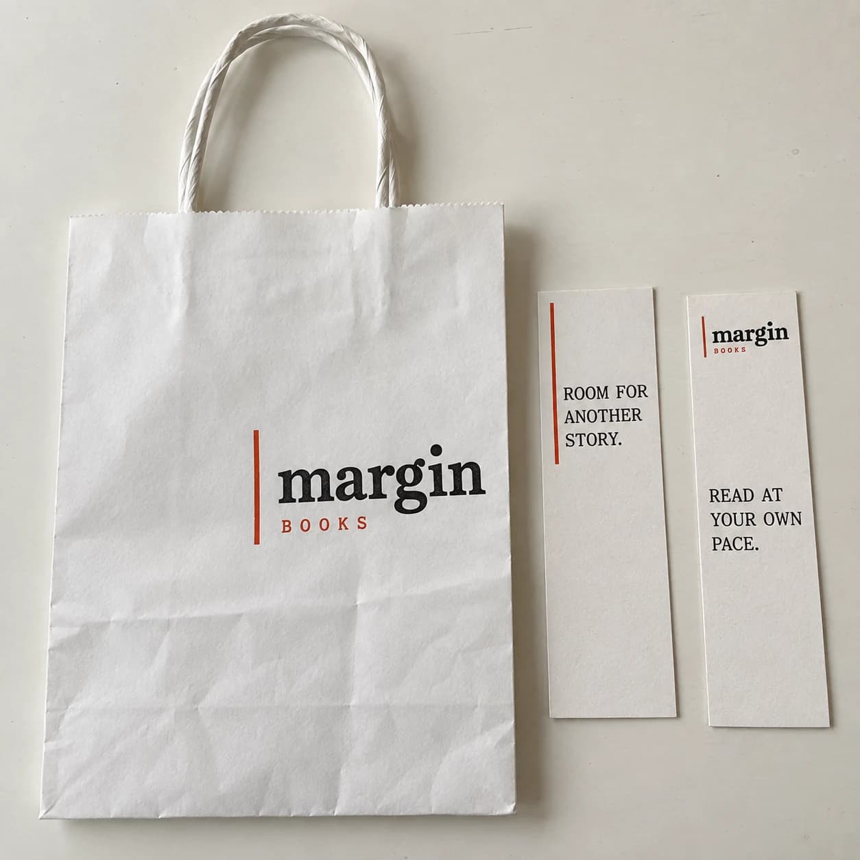 Margin Books: Tas dan pembatas buku